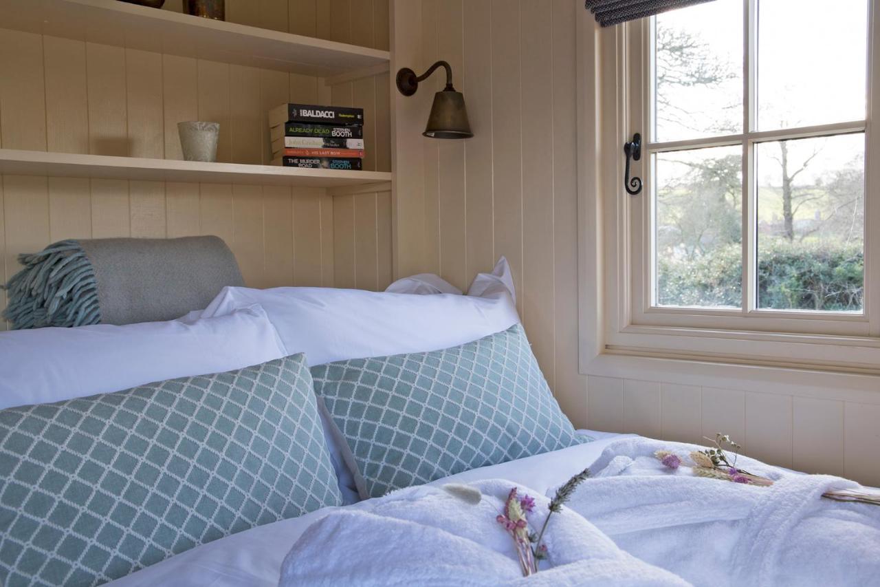 The Hut Villa Ashbourne  Bagian luar foto