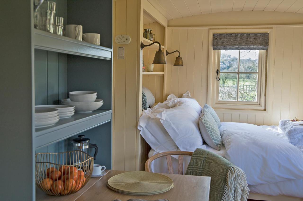 The Hut Villa Ashbourne  Bagian luar foto